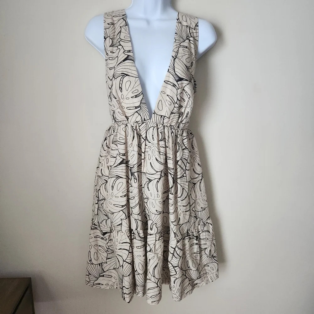 NWT House of Harlow 1960 | Linen Blend Tie Back Montsera Print Mini Dress - Sz S